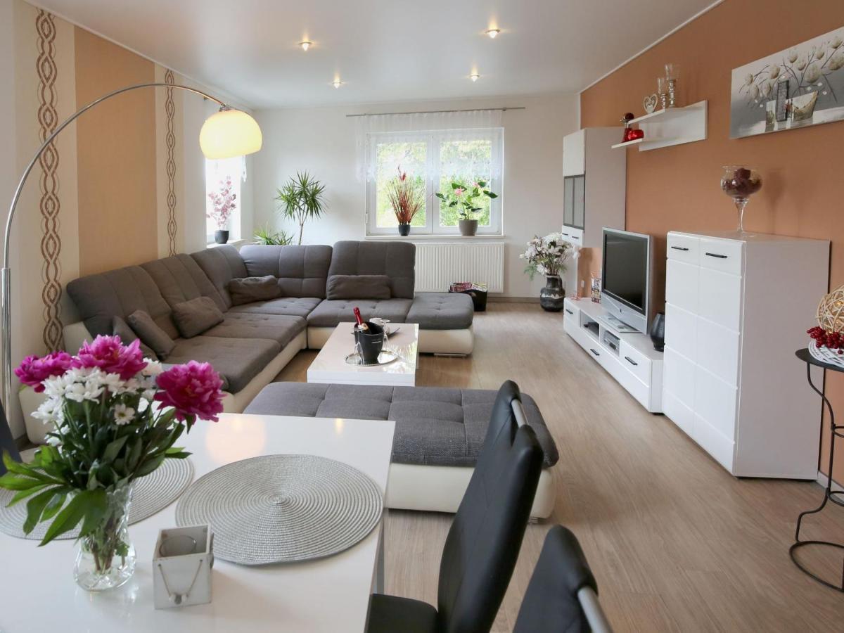 Ferienwohnungen Haus Angela มึลเฮาเซน ภายนอก รูปภาพ